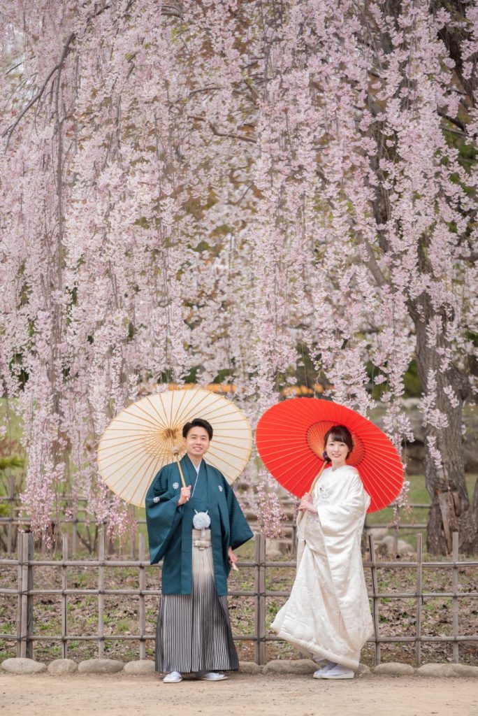 札幌中島公園桜で大人のフォトウェデイング