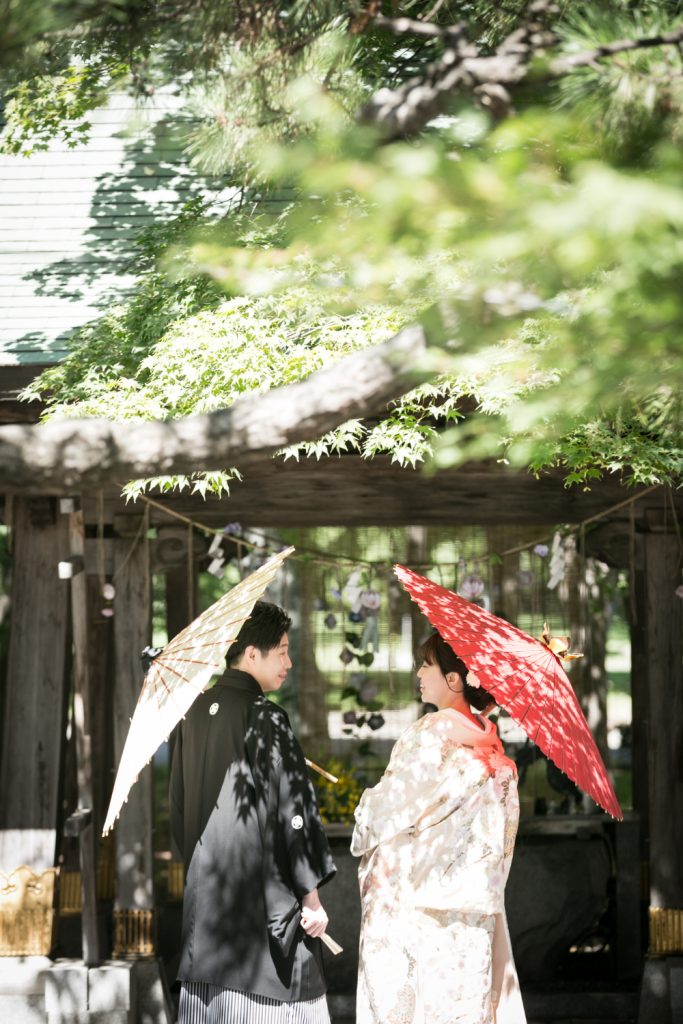 札幌弥彦神社でオトナのウェデイングフォト