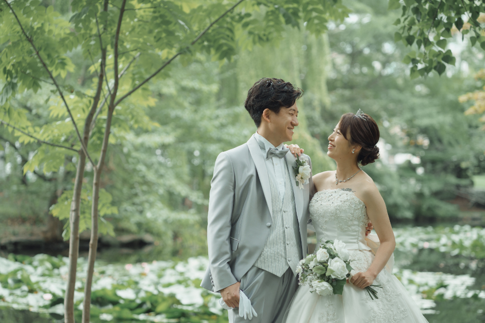 札幌光のチャペルで写真だけ結婚式紅葉結婚写真