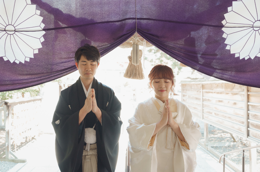 札幌弥彦神社でオトナのウェデイングフォト