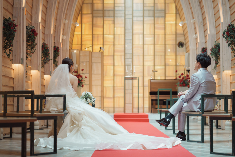 札幌光のチャペルで写真だけ結婚式紅葉結婚写真